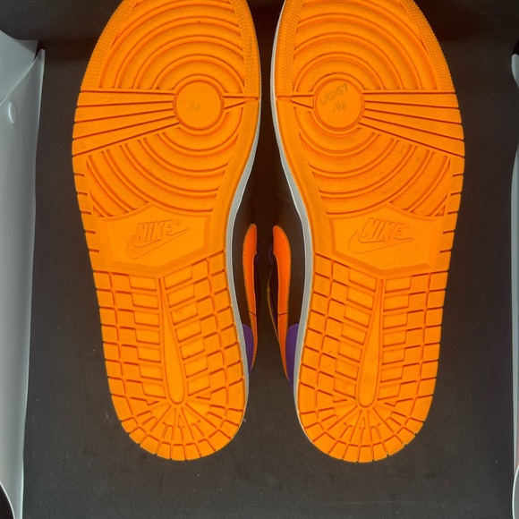 Jordan 1 Low “Citrus Purple” or “Phoenix Sun” 553558-038 - Picture 7 of 10